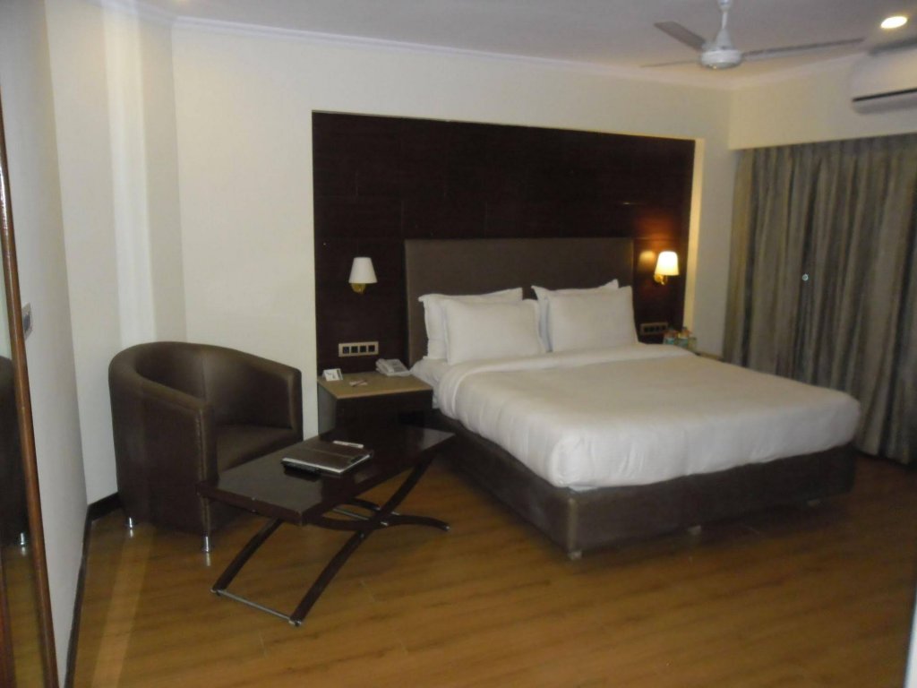 Фото Abigail Goradia's Shirdi