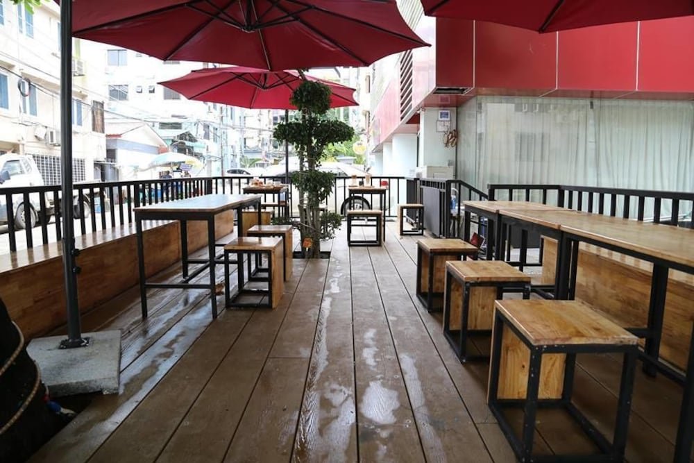 Фото отеля 2