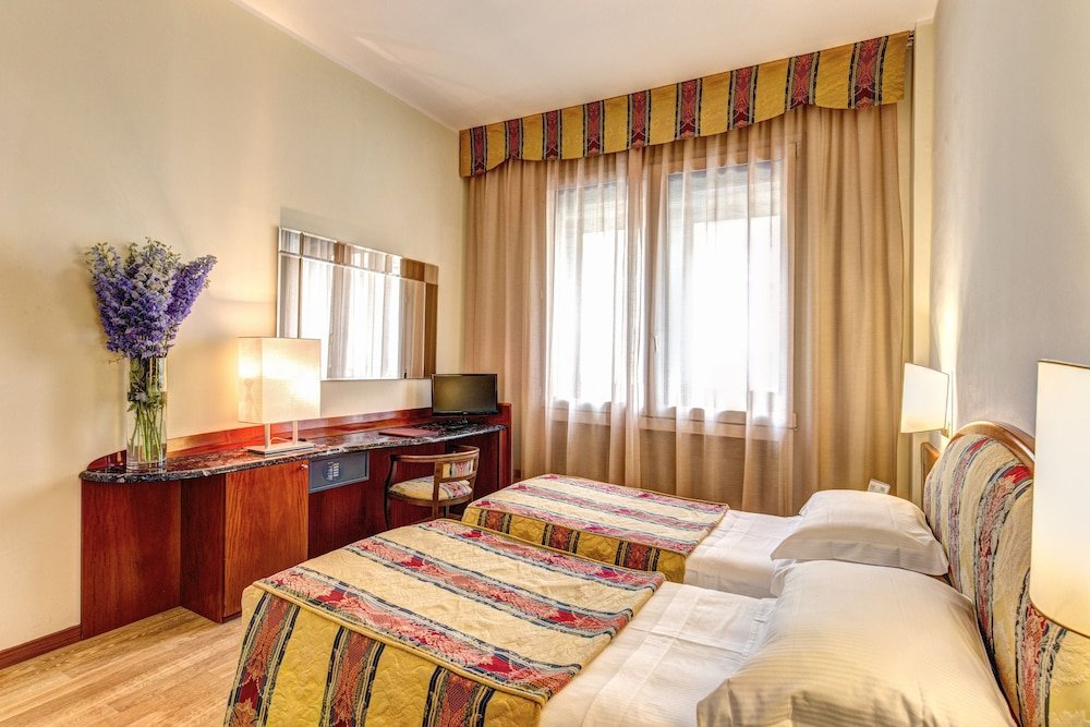 Фото Palazzo Porta Romana