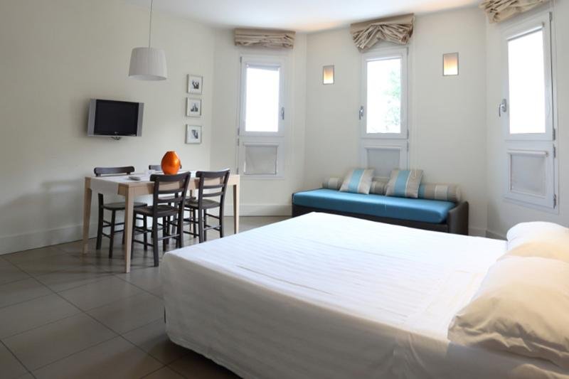 Фото Le Rose Suite Hotel