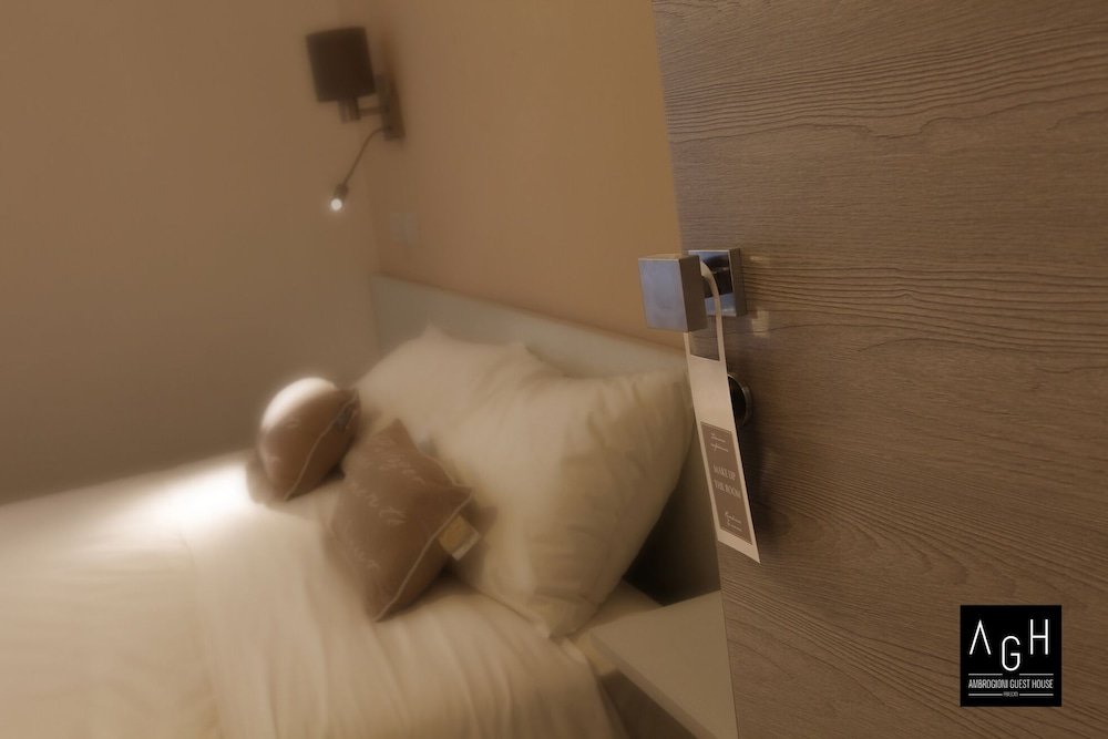 Фото Ambrogioni Guest House