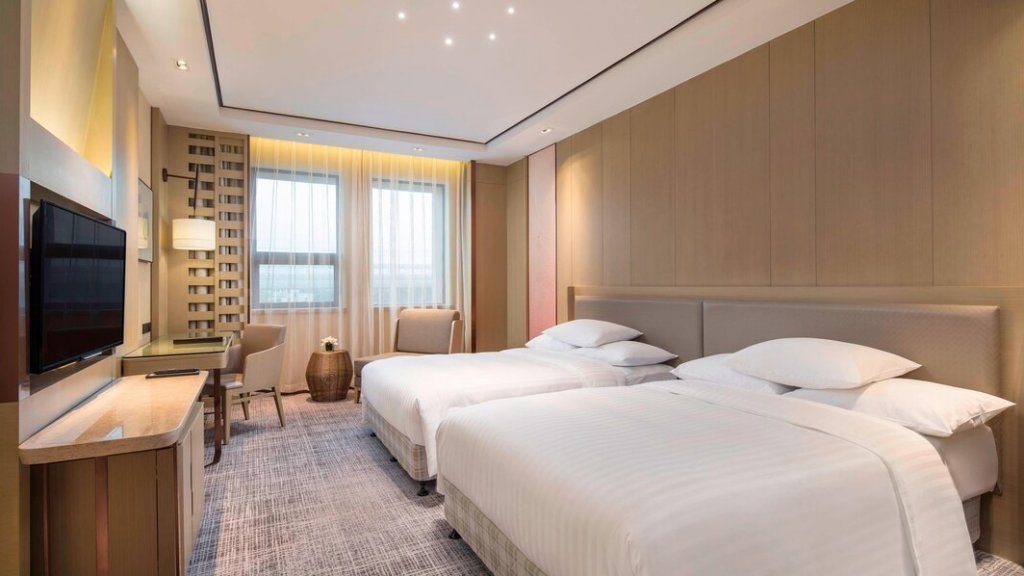 Фото Courtyard Shanghai International Tourism and Resorts Zone