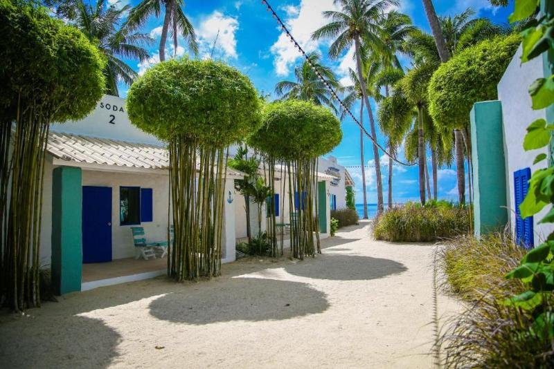 Фото Lime & Soda Beachfront Resort