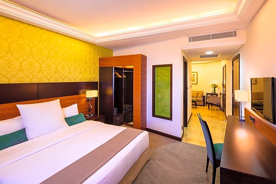 Фото Corp Amman Hotel
