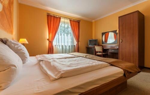 Гостиница Hotel Stara Poczta в Тыхы