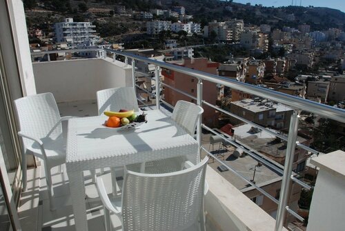Апартаменты White Deluxe Apartments в Саранде