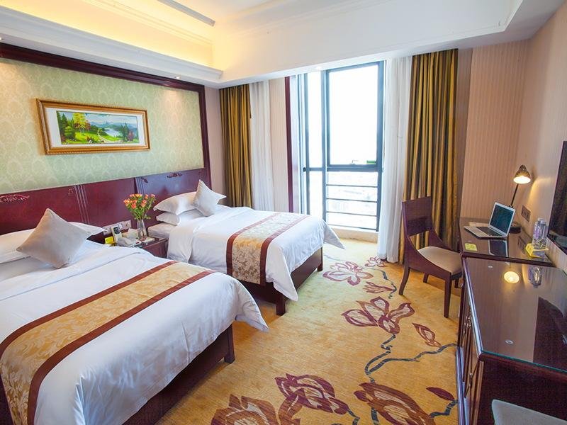 Фото Vienna Hotel Jinan Liancheng Square Branch