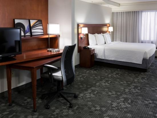 Фото Courtyard by Marriott Phoenix West/Avondale