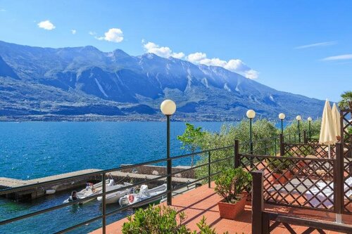 Внешний вид отеля Hotel Leonardo da Vinci в Лимоне-суль-Гарде, фото 3