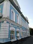 Здание, в котором в 1941 г. находился штаб формирования Новгородской ордена Красного Знамени стрелковой дивизии (Lenina Avenue, 11), placa conmemorativa, primera piedra