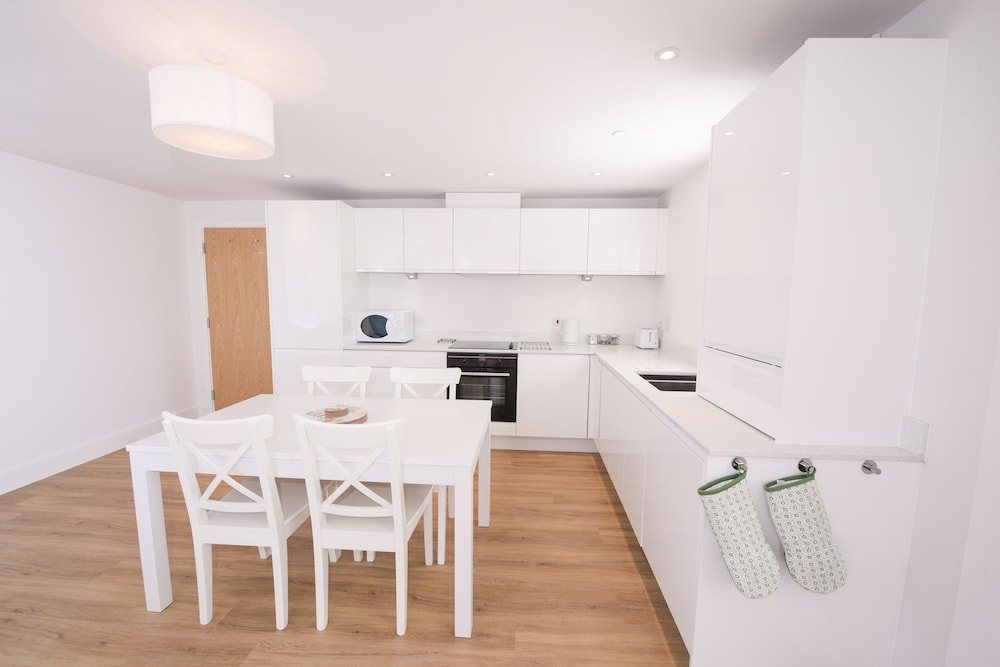 Фото Town or Country - Oxford Heights