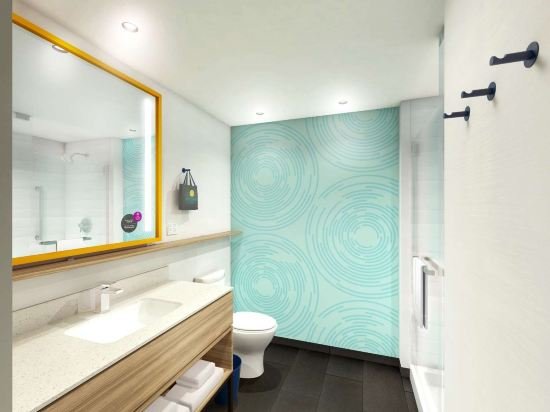 Фото Tru by Hilton Meridian