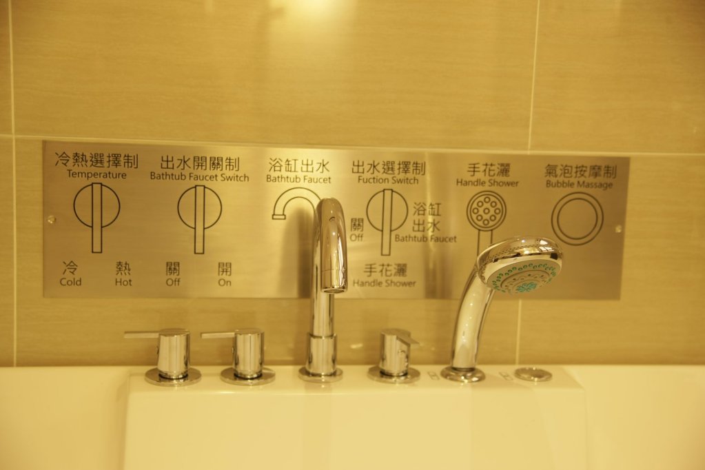 Фото The Ten Hotel