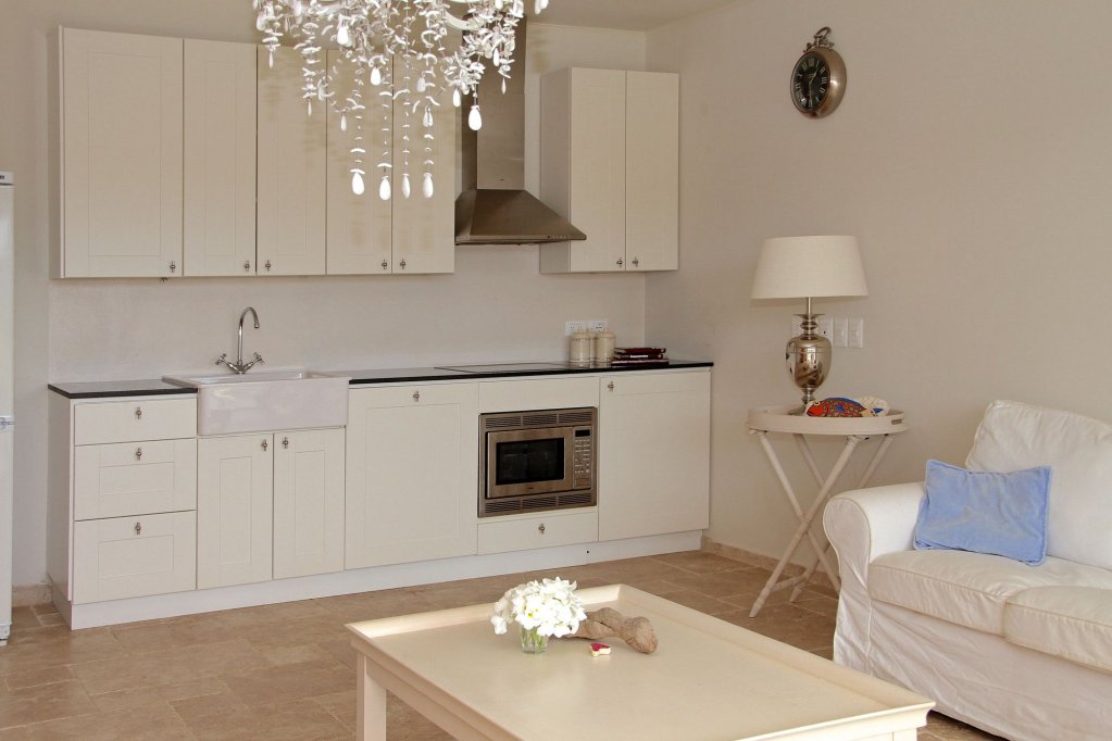 Фото Ocean Breeze Boutique Hotel & Marina