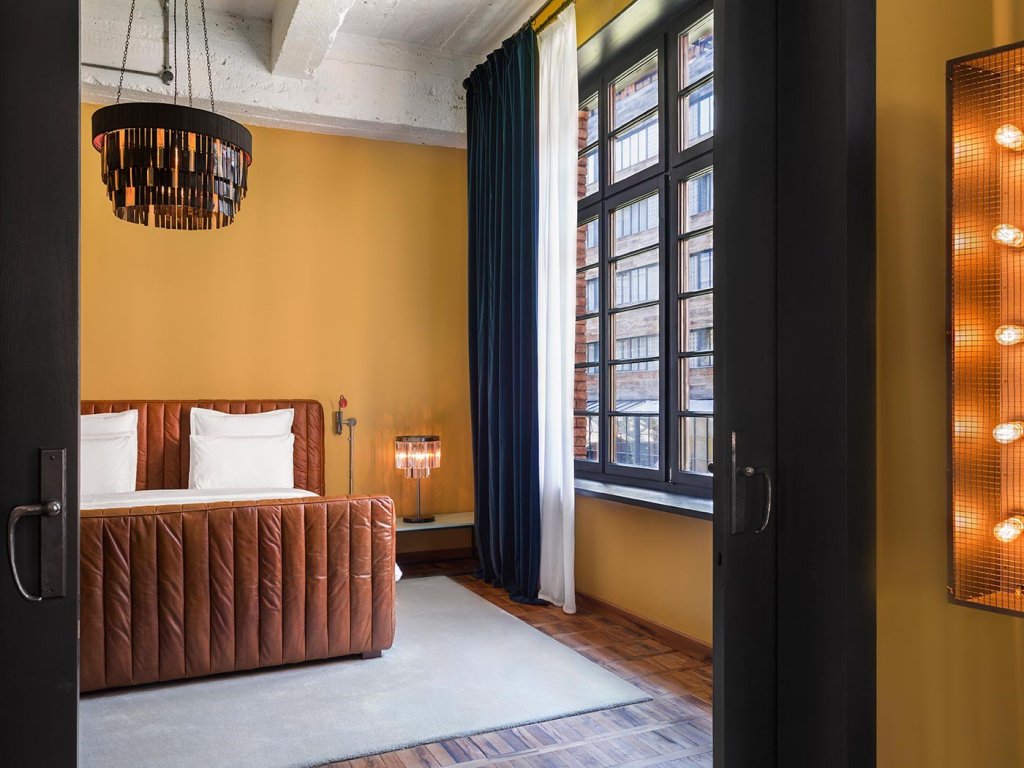 Фото Stamba Hotel