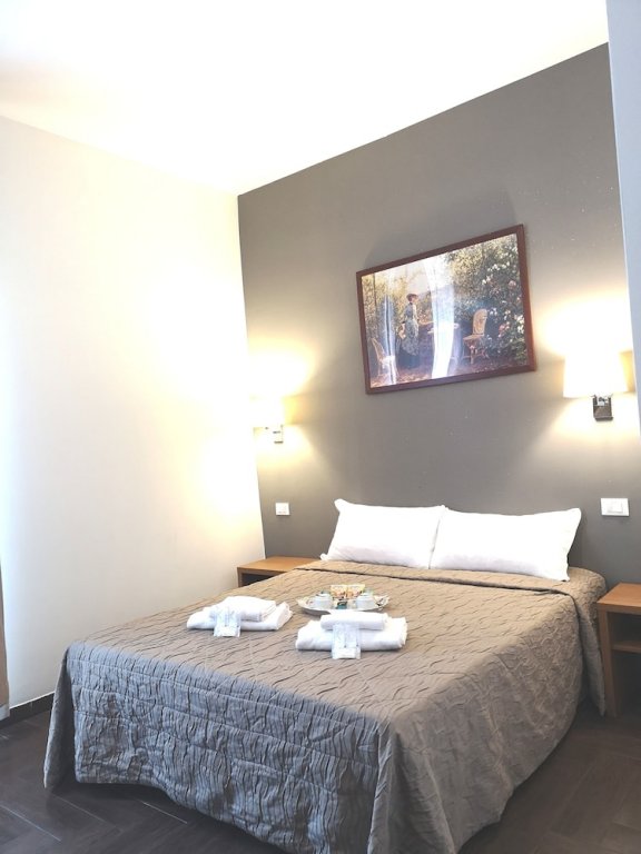 Фото Rome Travellers Hotel