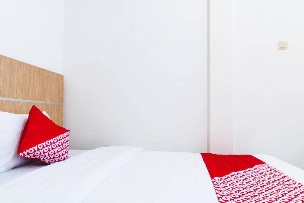 Фото Oyo 617 Sukaraja Residence Syariah