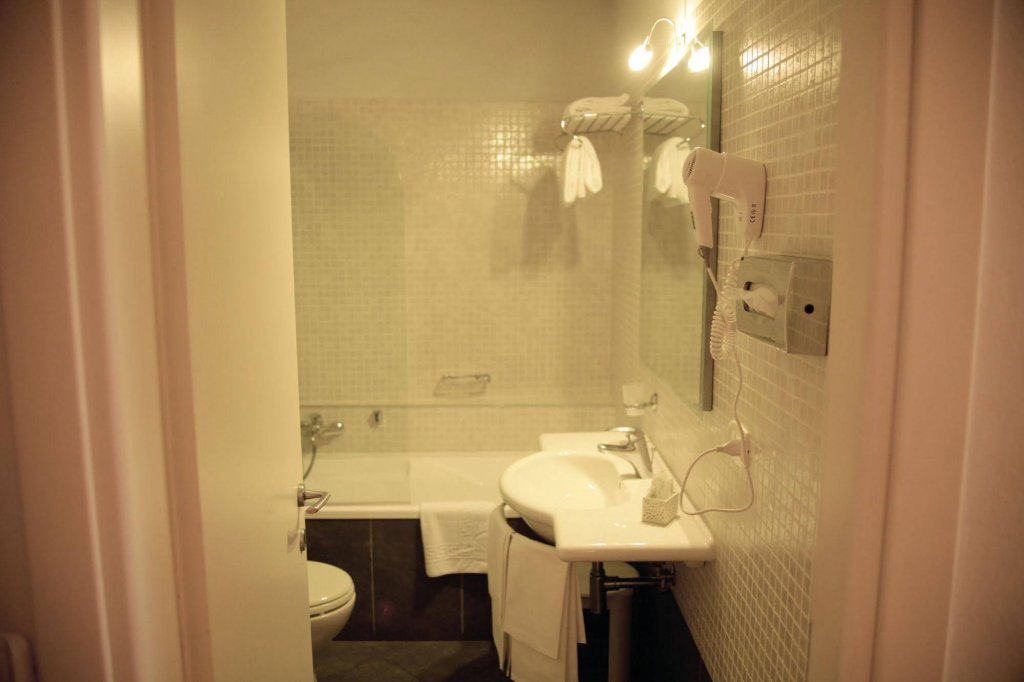 Фото Hotel La Colonna