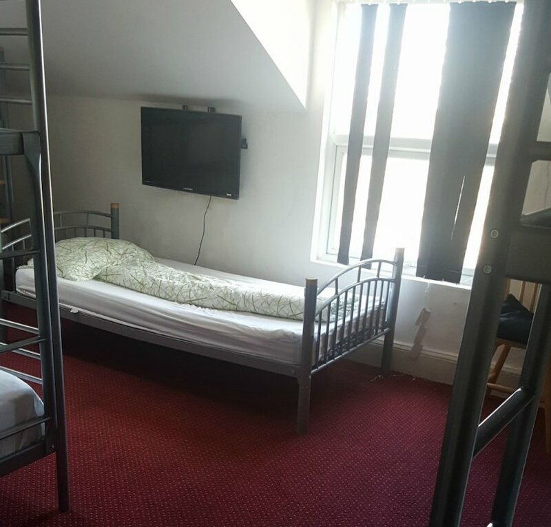 Гостиница Anfield Road Euro Hostel в Ливерпуле