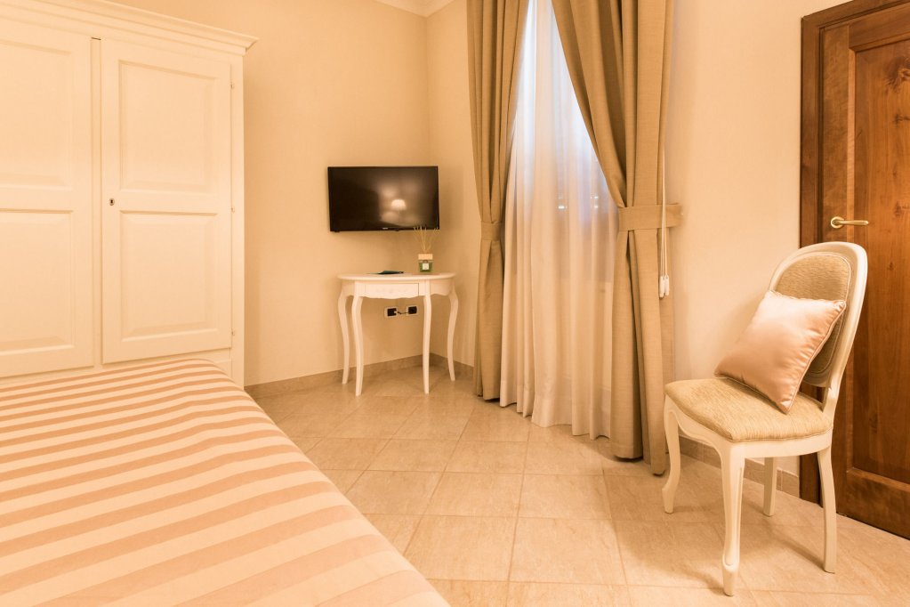 Фото Residenza Marchesi Pontenani