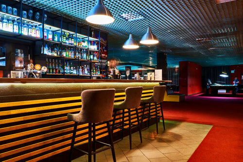 Порно анасы ұлымен ұйықтап жатыр