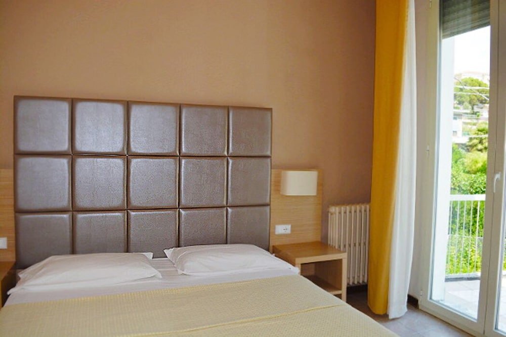 Фото Hotel Napoleon