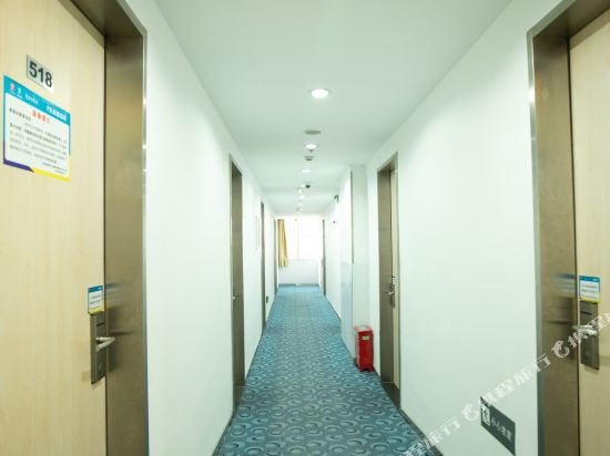 Фото 7 Days Inn Shanghai Nanjing Road Pedestrian Street II Branch