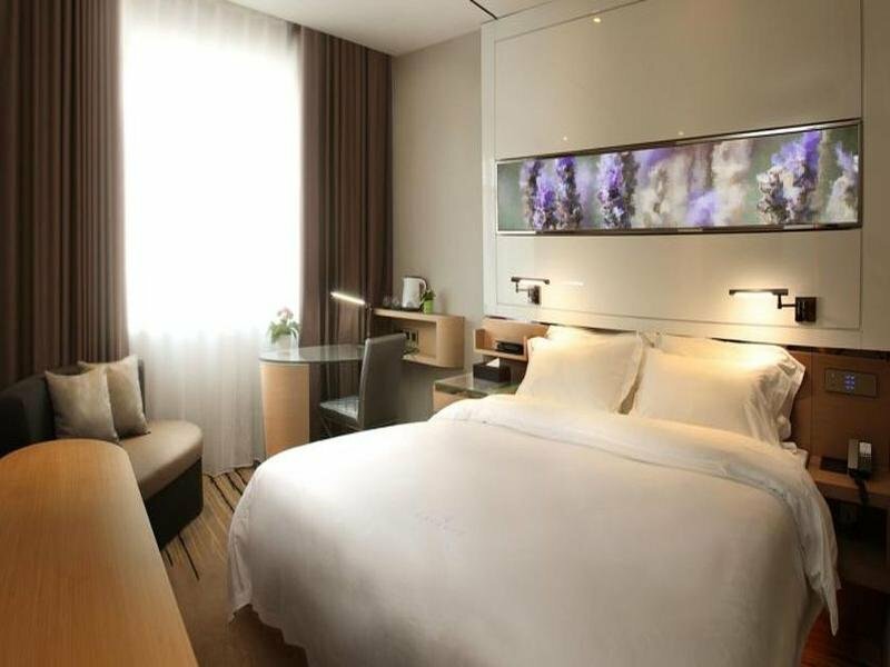 Hotel Lavande Hotel Shenzhen Huaqiang Road Subway Station Branch, Shenzhen, photo