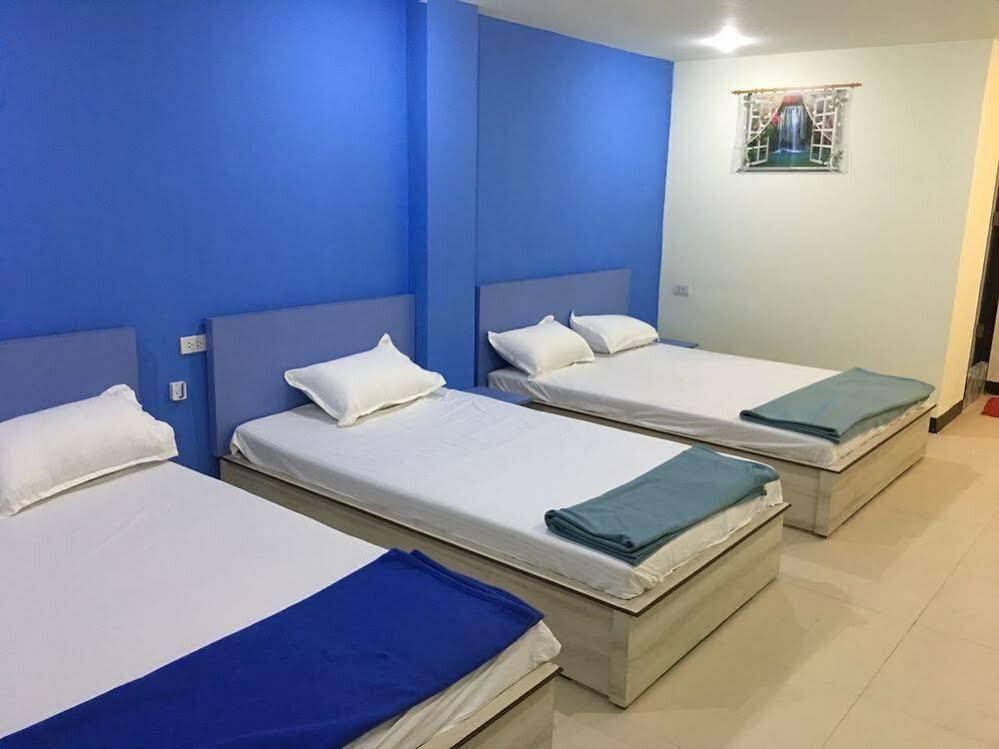 Hotel Paris In Bangkok, Bangkok, photo