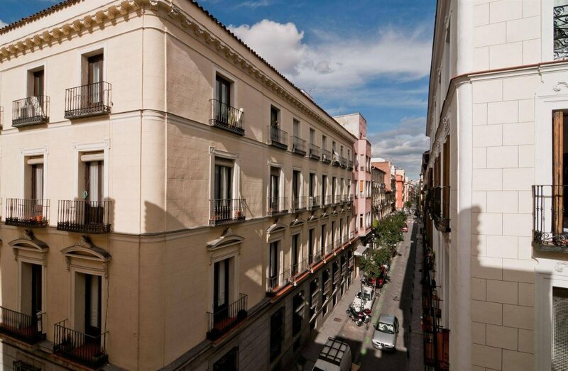 Гостиница Slow Suites Chueca в Мадриде