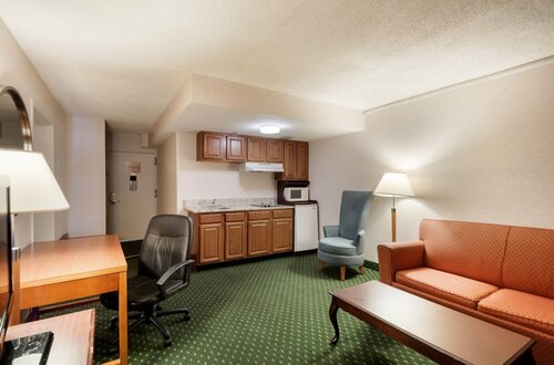 Гостиница Quality Inn & Suites Laurel