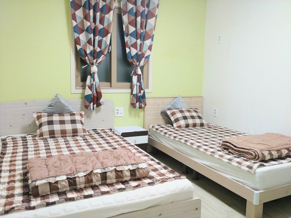 Фото New Gwangju Guesthouse