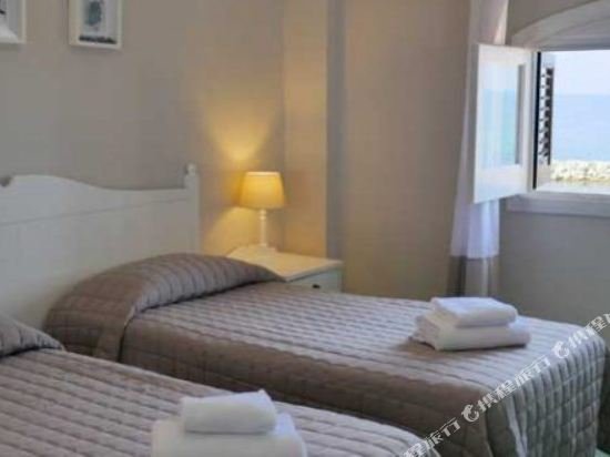 Фото Hotel Tonnara