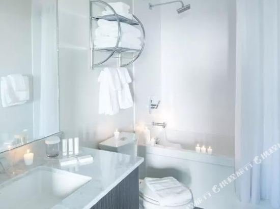 Фото Liberty Suites Hotel