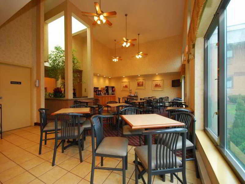 Фото Comfort Inn Pocono Lakes Region