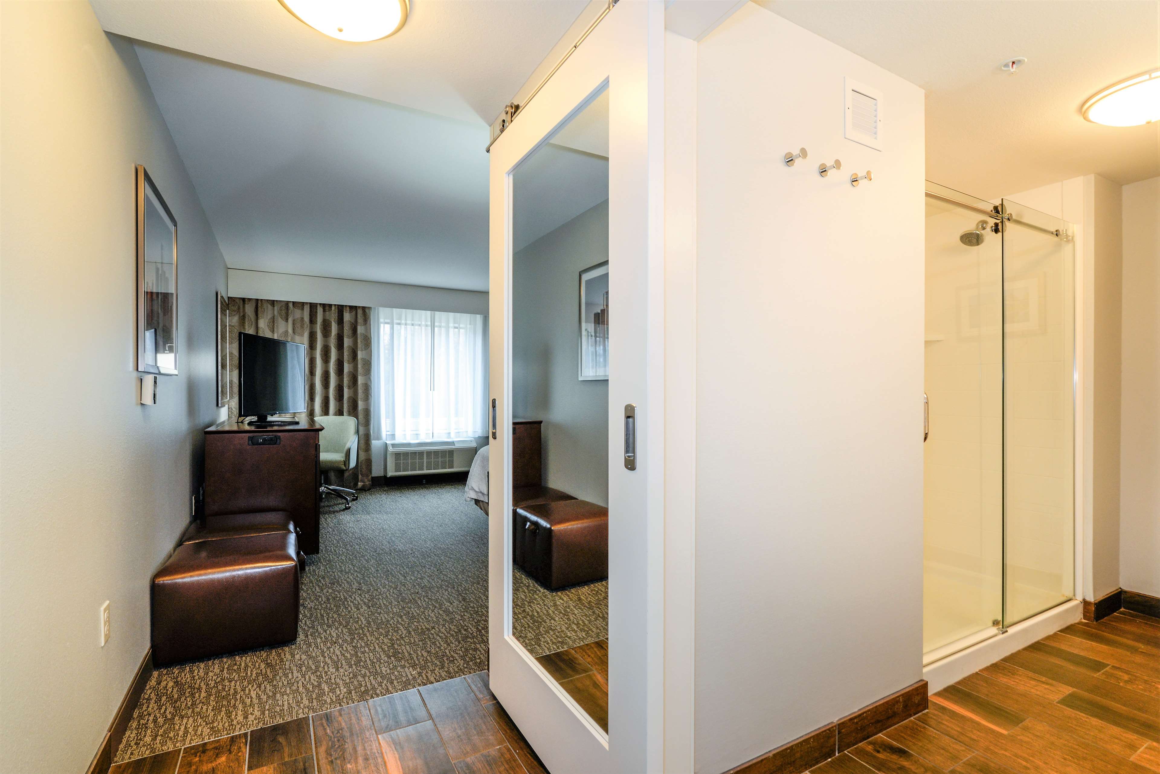 Фото Hampton Inn Brighton