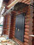 Stalnoy dvor (Professionalnaya Street, 139), doors