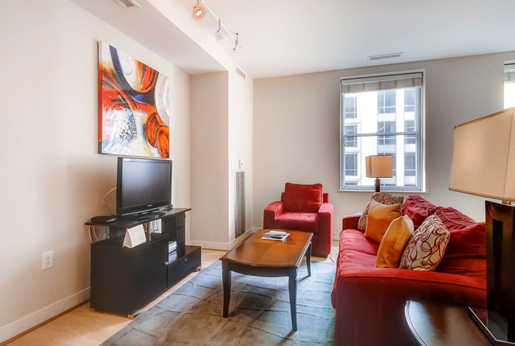 Фото Global Luxury Suites at The White House