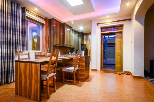 Апартаменты L L Apartments в Кампале