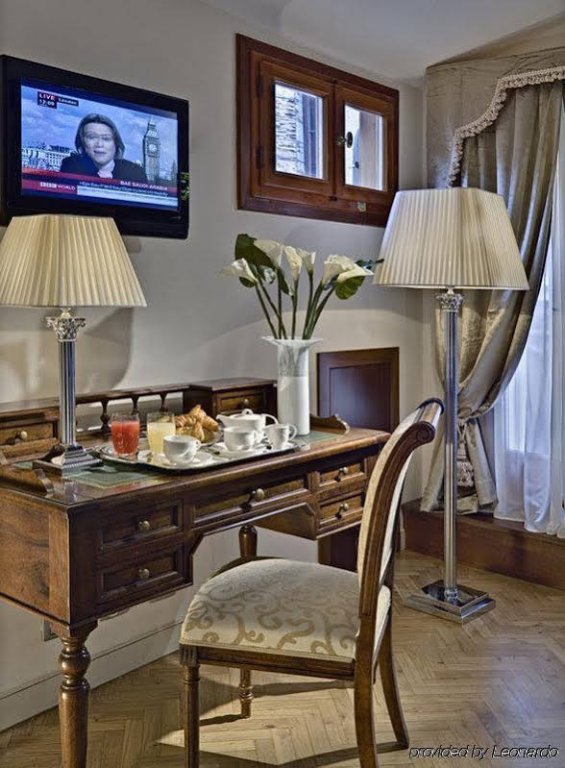 Фото Hotel Dell'Opera