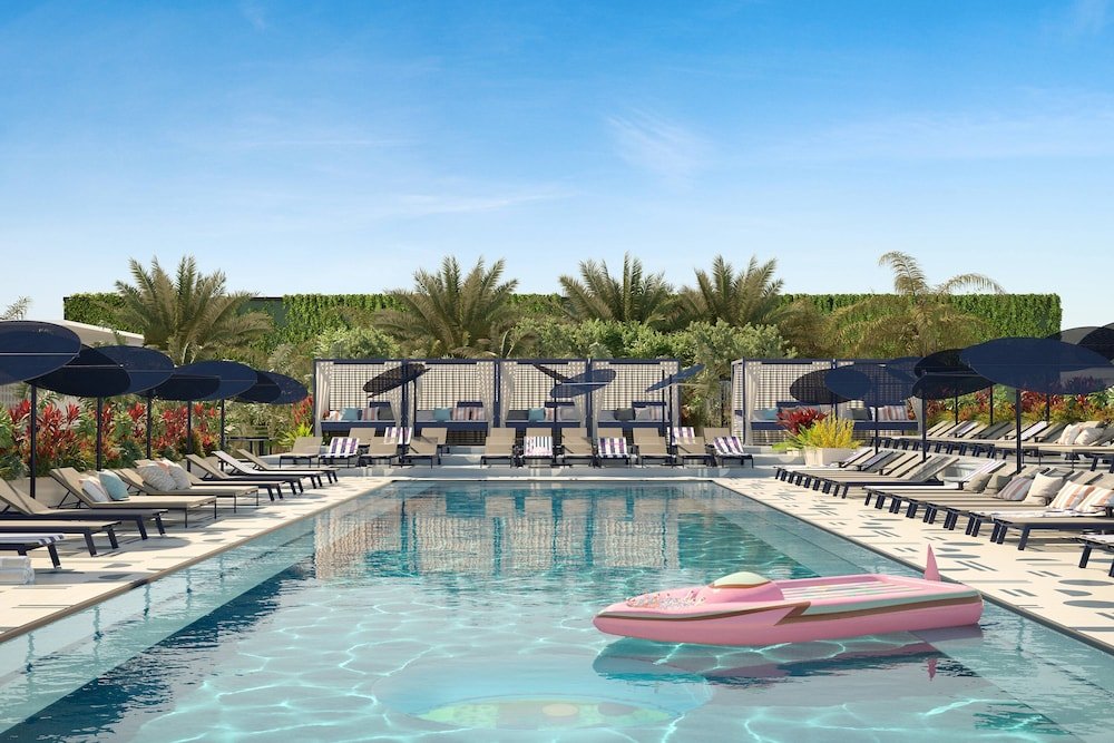 Фото Moxy Miami South Beach
