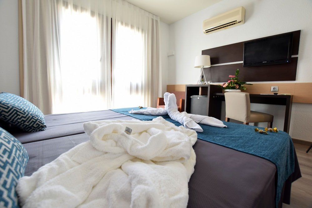 Фото Hotel Adonis Plaza