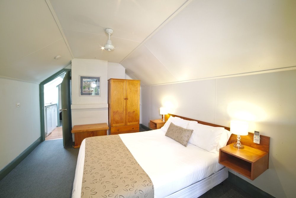 Фото Ballarat Serviced Apartments