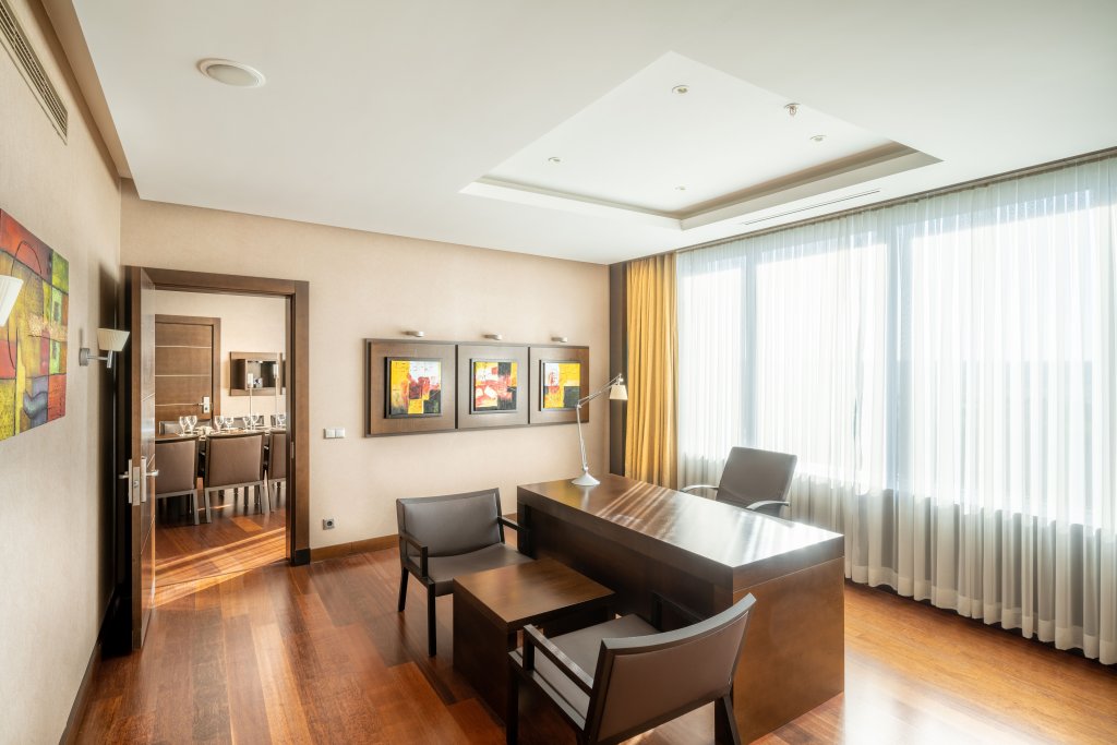 Фото Fly Inn Baku