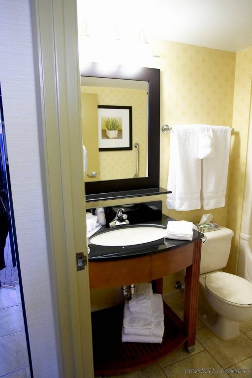 Фото Allure Hotel & Suites