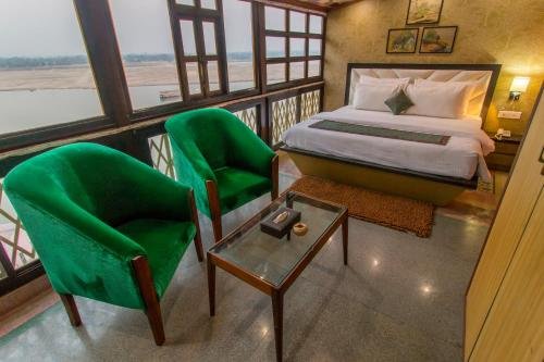 Фото Hotel East View