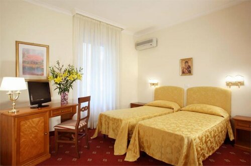 Гостиница Hotel San Giusto в Риме