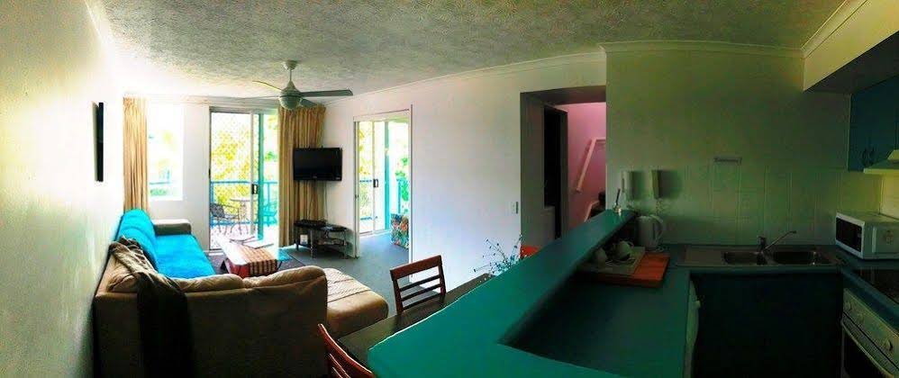 Фото Surfers Beach Resort 2