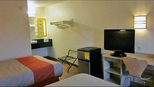 Фото Motel 6 Warren, Mi - Detroit East