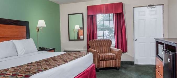 Фото Days Inn & Suites by Wyndham Lexington